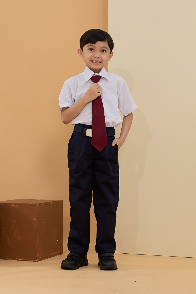 Kemeja Lengan Pendek Putih